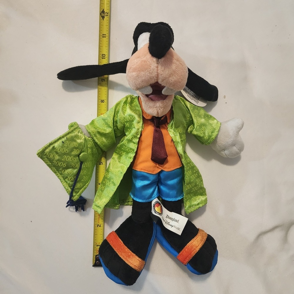 NWT Disney Store Goofy Graduation Plush Stuffed‎ Animal Toy Green Jacket